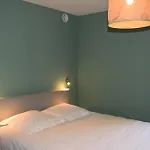 L'oasis D'yza Bed & Breakfast