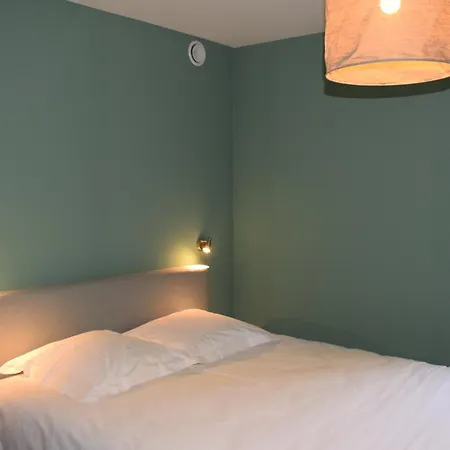 L'oasis D'yza Bed & Breakfast